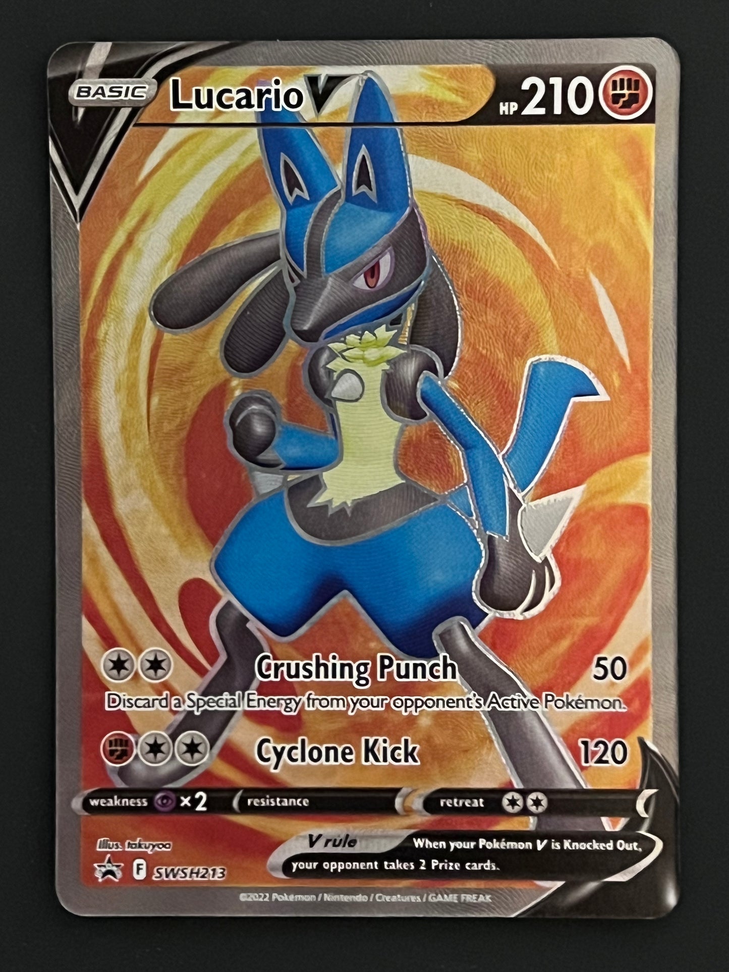 SWSH213 Lucario V - Black Star Promo