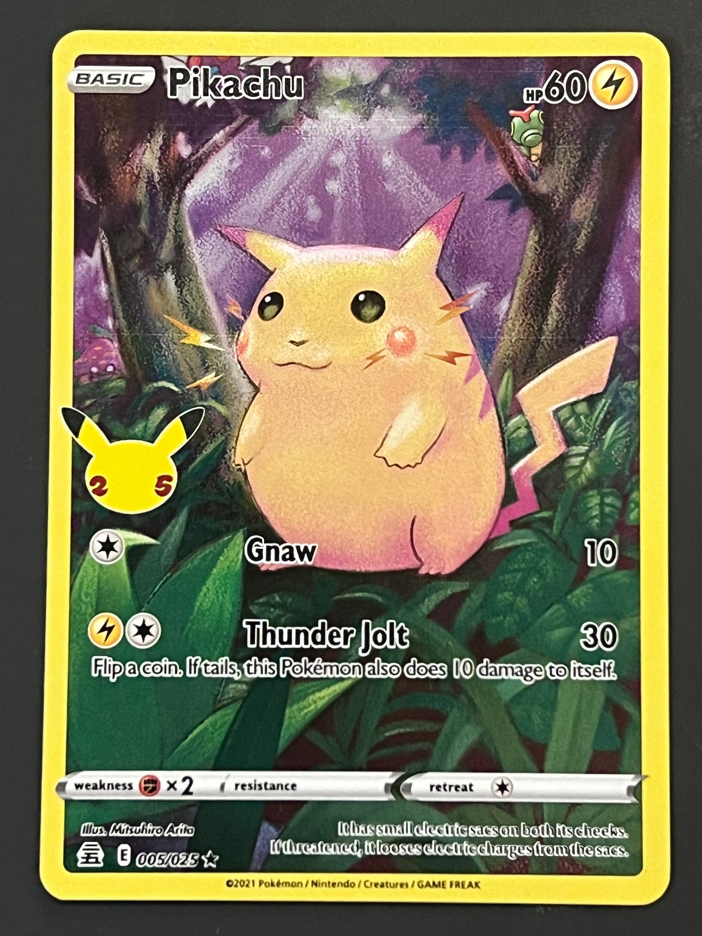 005/025 Pikachu - Celebrations Ultra Rare