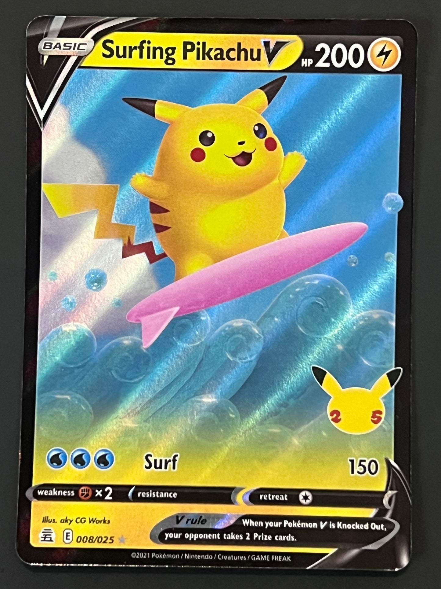 008/025 Surfing Pikachu V - Celebrations Ultra Rare