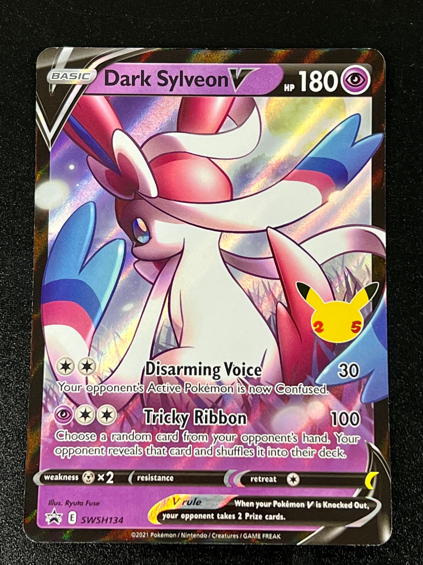SWSH134 Dark Sylveon V - Black Star Promo