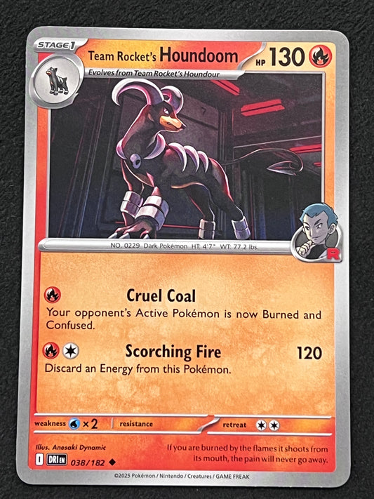 038/182 Team Rocket’s Houndoom - Pokémon Destined Rivals Uncommon