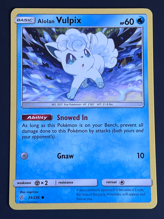 039/236 Alolan Vulpix - Pokémon Cosmic Eclipse Common