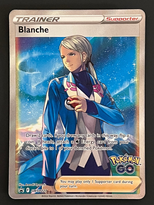 SWSH227 Blanche - Black Star Promo