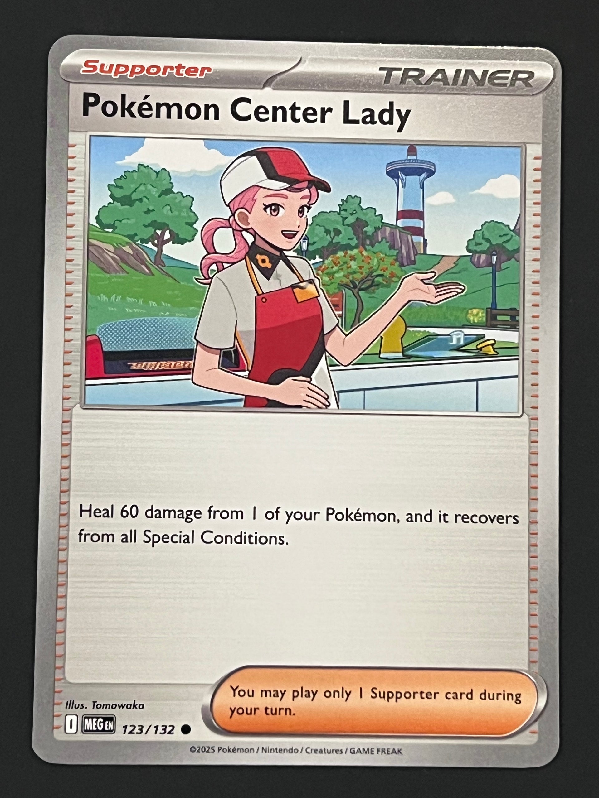 123/132 Pokémon Center Lady