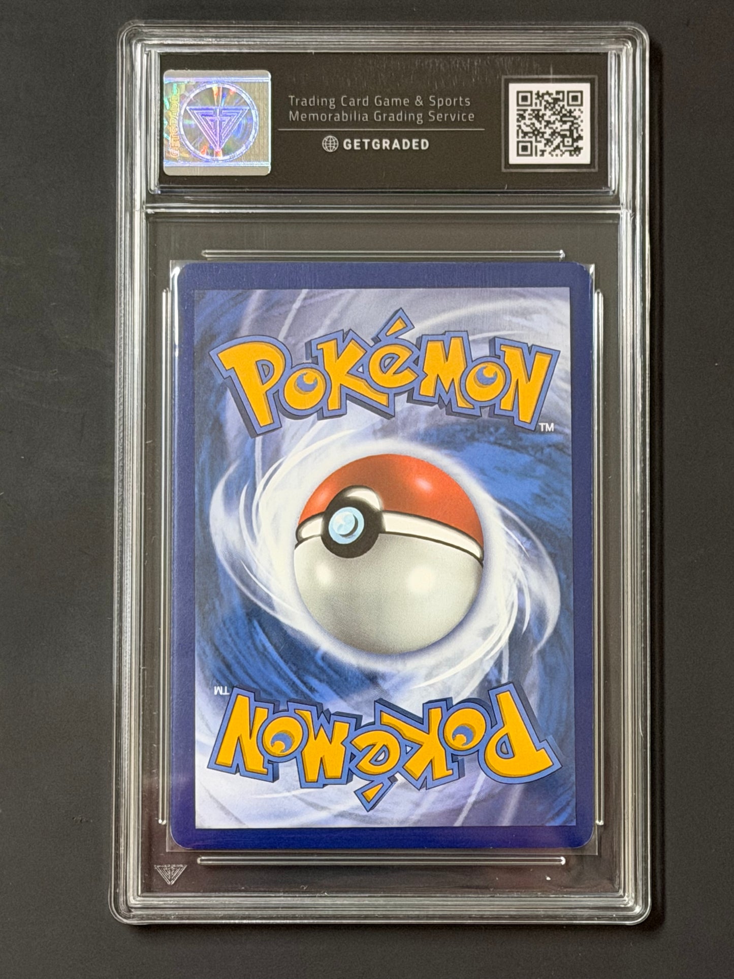 GetGraded Pikachu VMax - 188/185 Vivid Voltage Rainbow Secret Rare NEAR MINT Grade 8