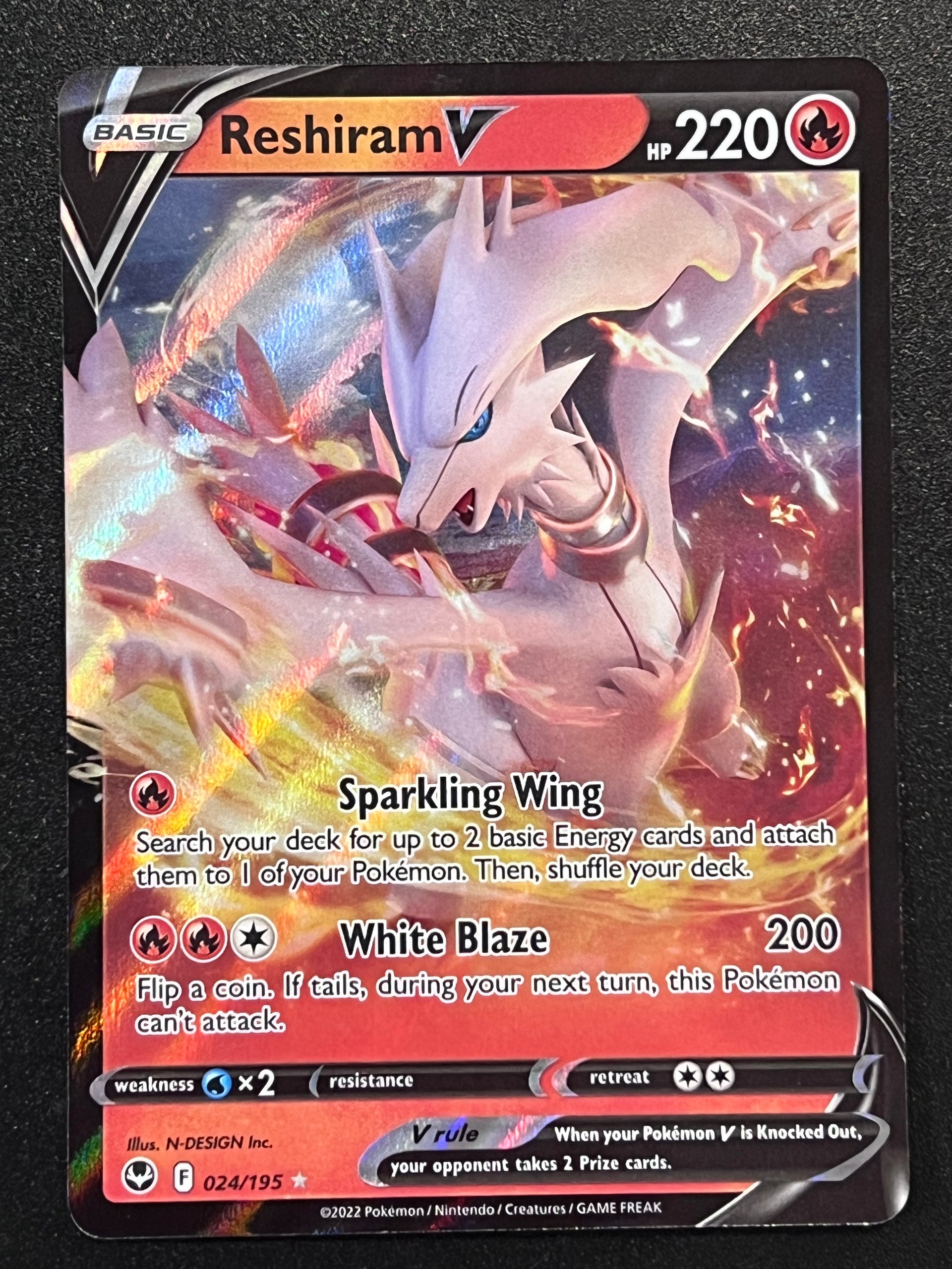 024/195 Reshiram V